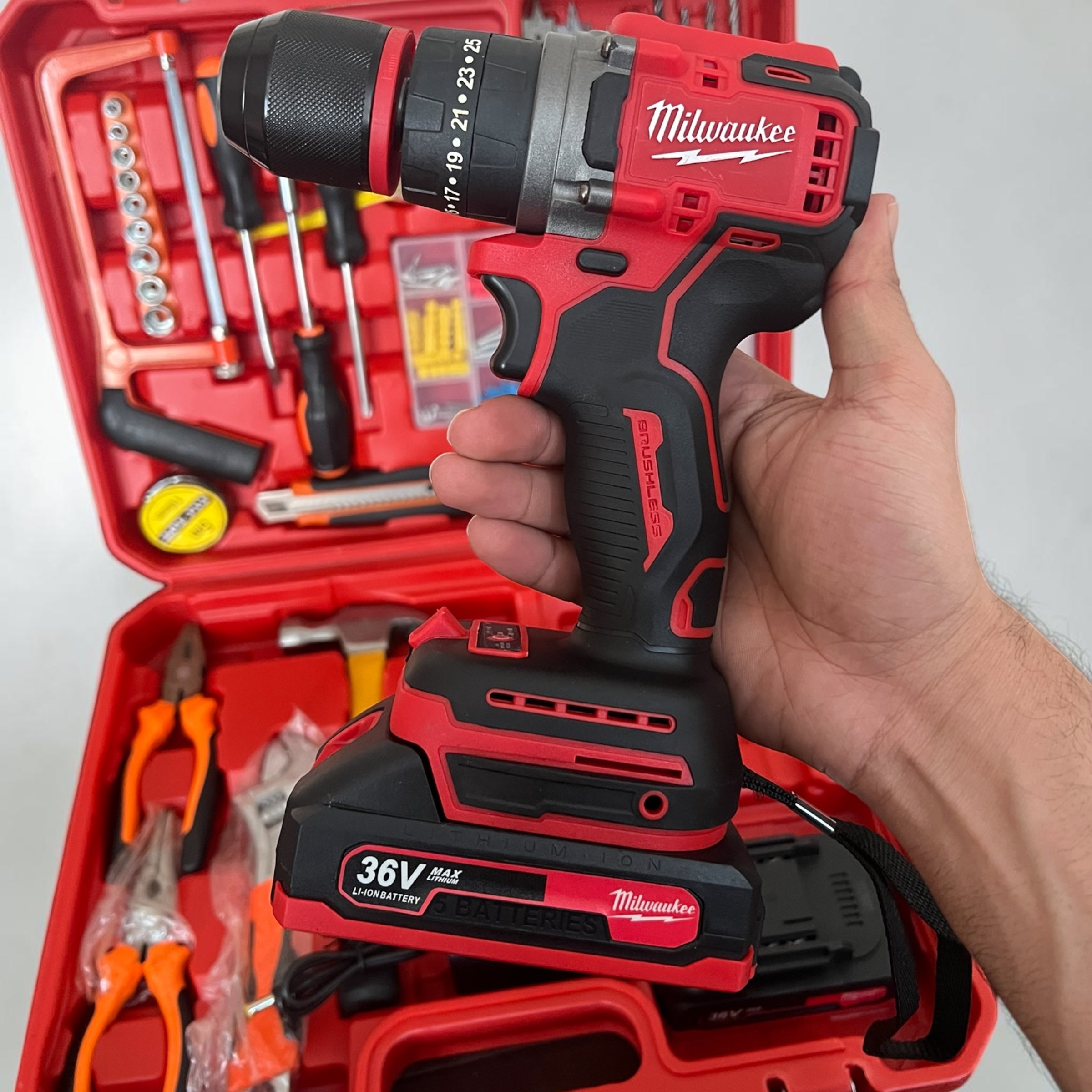 Caisse visseuse Milwaukee 36v