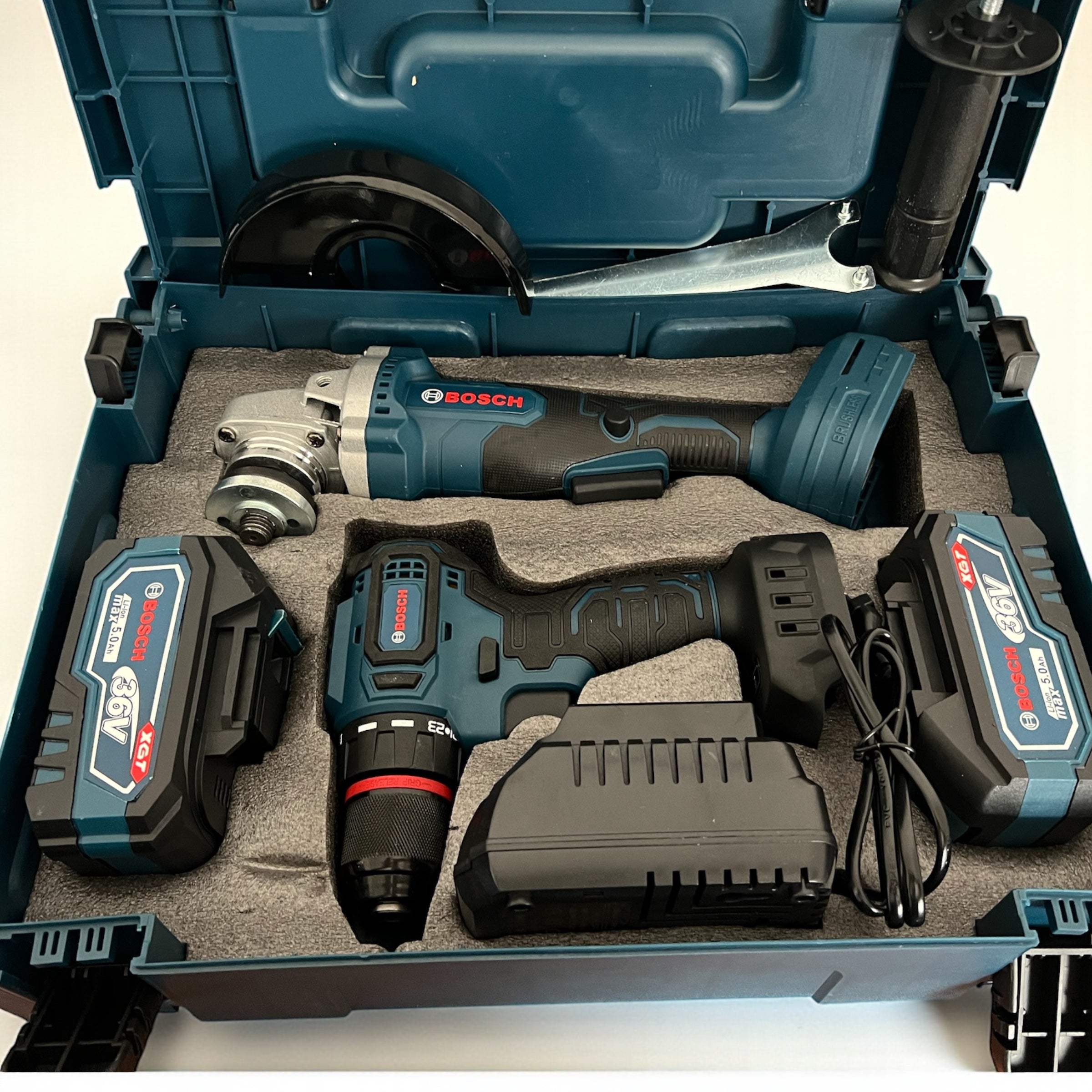 Kit Bosch visseuse + Tronconneuse